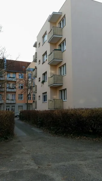 Gut geschnittene 2-Zimmer-Wohnung m. Balkon — photo 1